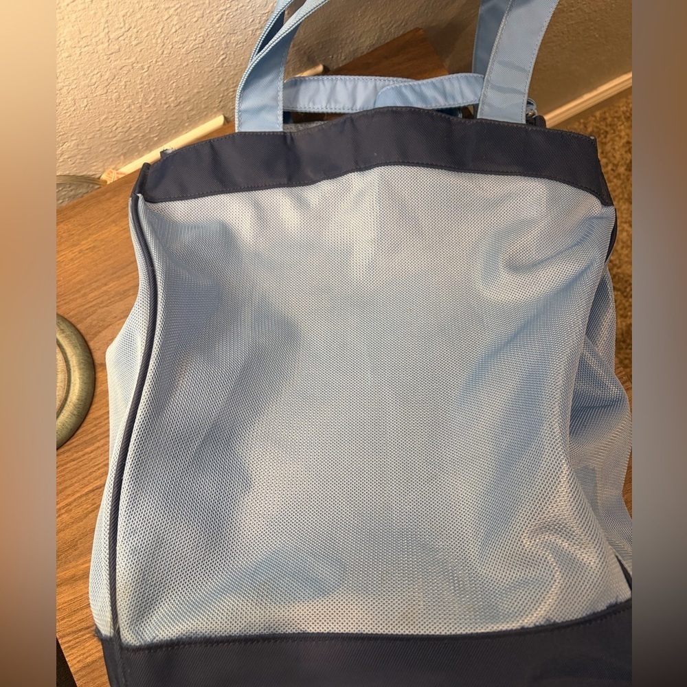 Nike Two-Tone Blue Wet Bag - Picture 2 of 6